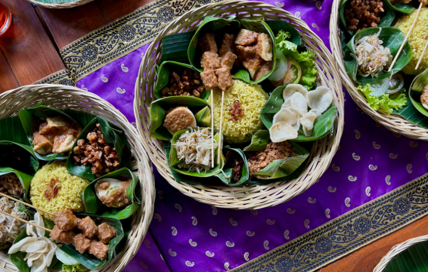 Authentic balinese food with balinese tour guide