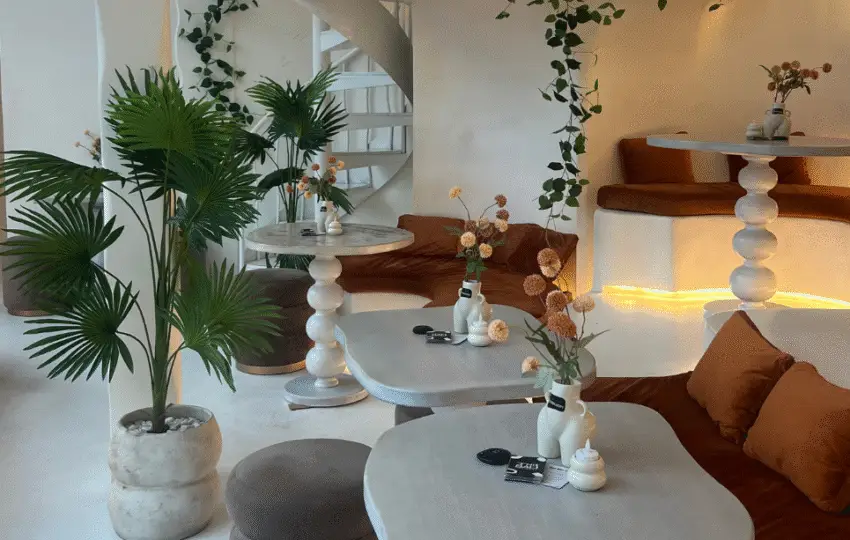 bali aesthetic cafe