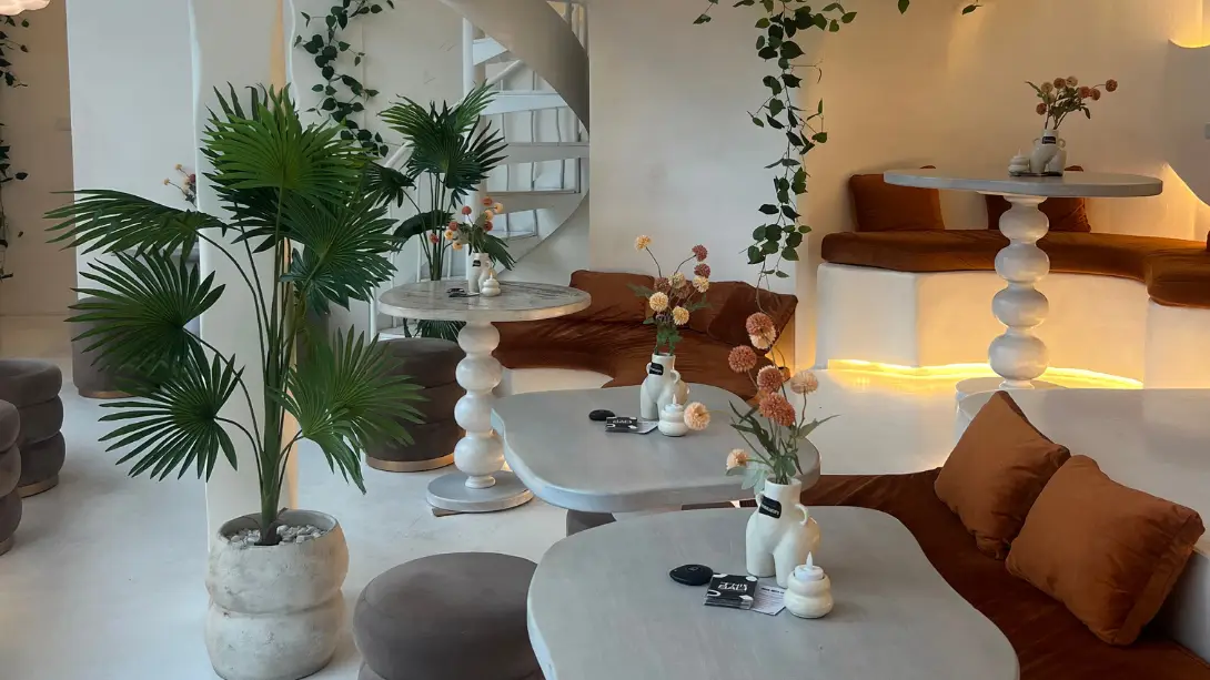 bali aesthetic cafe